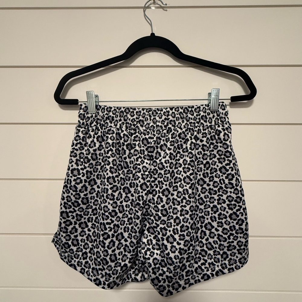 Kill Crew Muay Thai Shorts (Mid Thigh Cut) Snow Leopard Size M - Picture 4 of 4